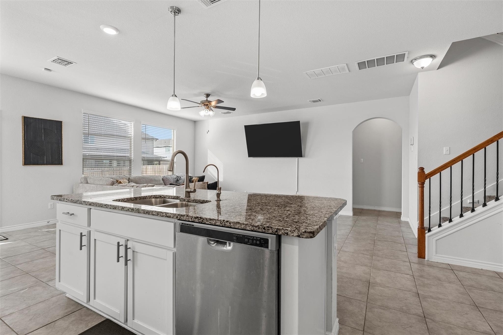 6113 Lavaca Dr - Photo 7