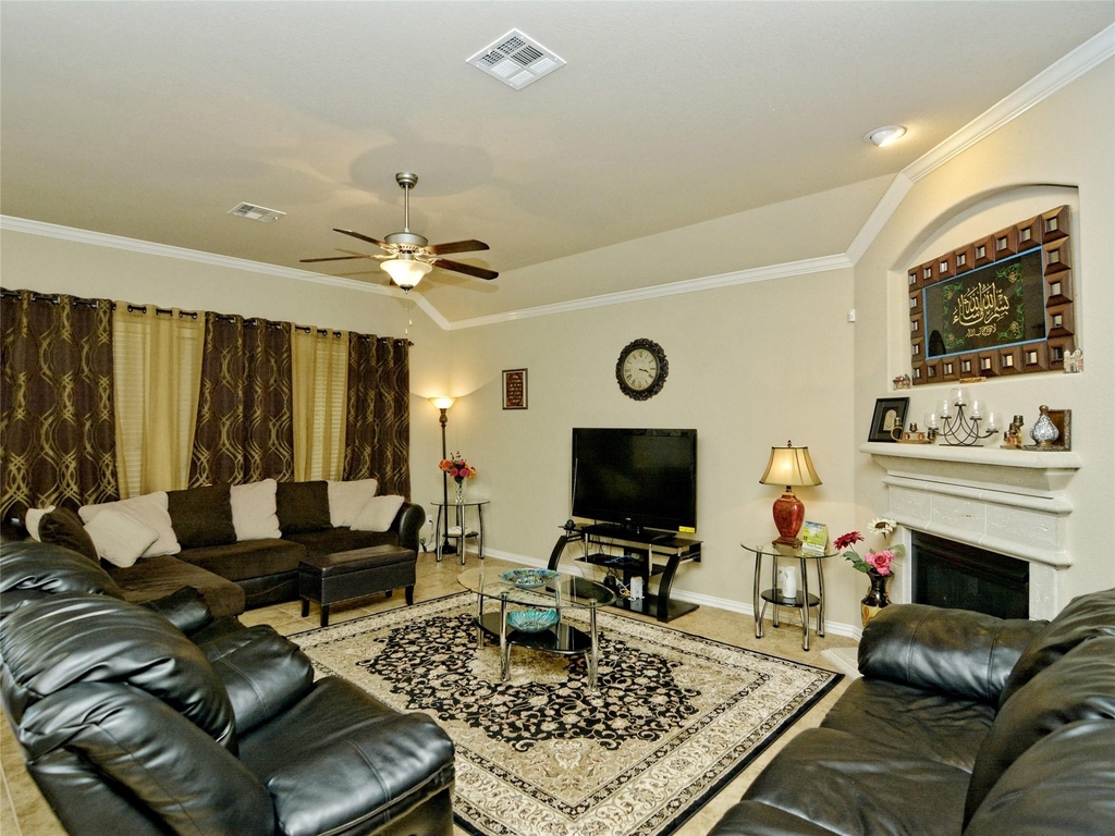 1707 Oakland Dr - Photo 4