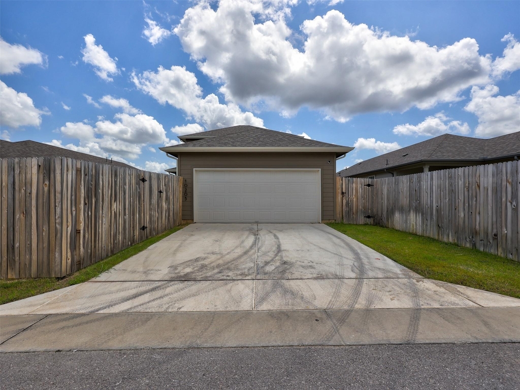 10205 Mager Ln - Photo 31