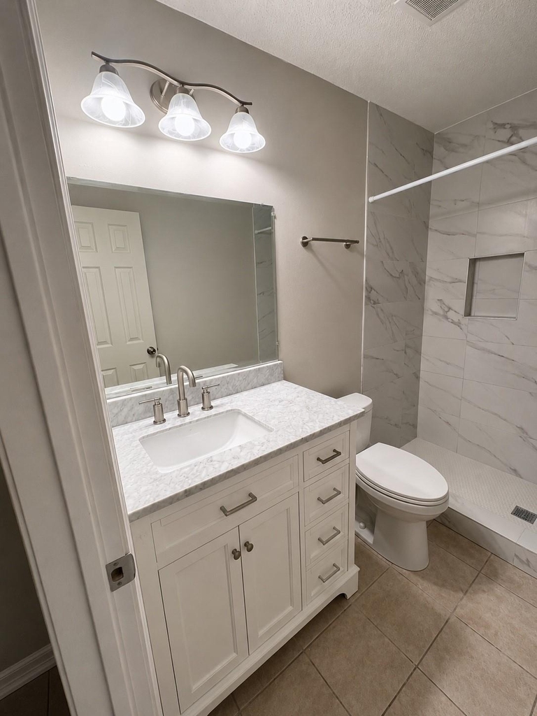 838 N Monroe St - Photo 5