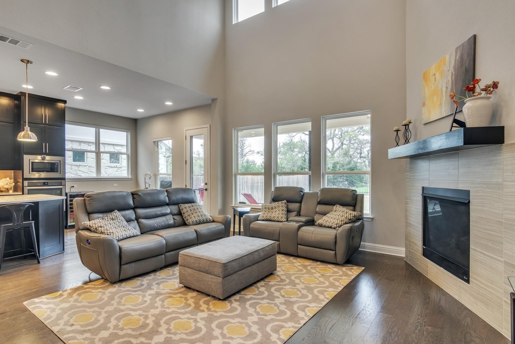 7100 Trissino Dr - Photo 10