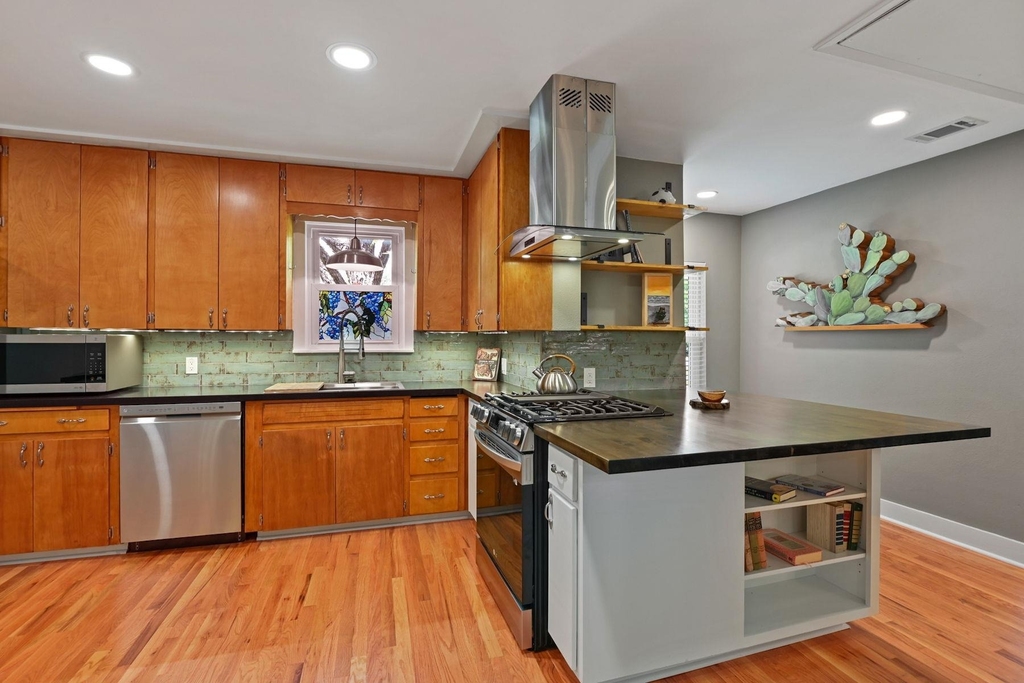 1217 Fairground St - Photo 10