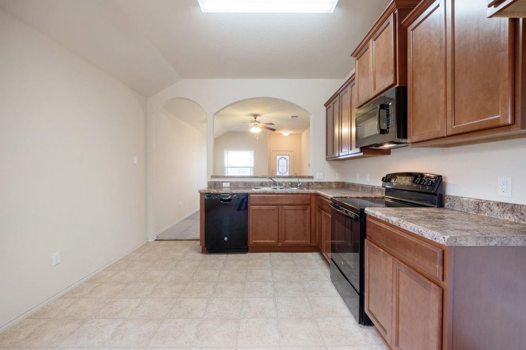 100 Azurite Dr - Photo 7