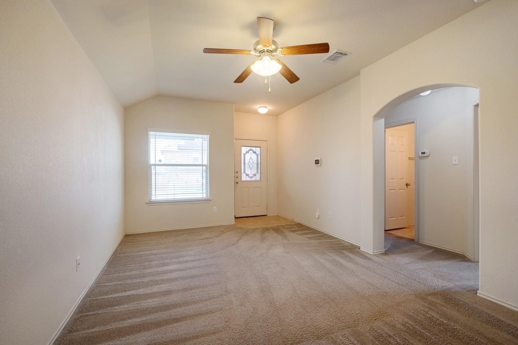 100 Azurite Dr - Photo 4