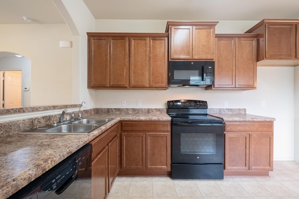 100 Azurite Dr - Photo 8