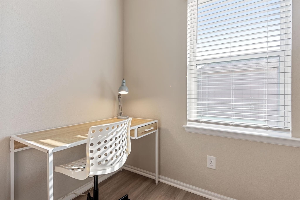 718 Bridgestone Way - Photo 14
