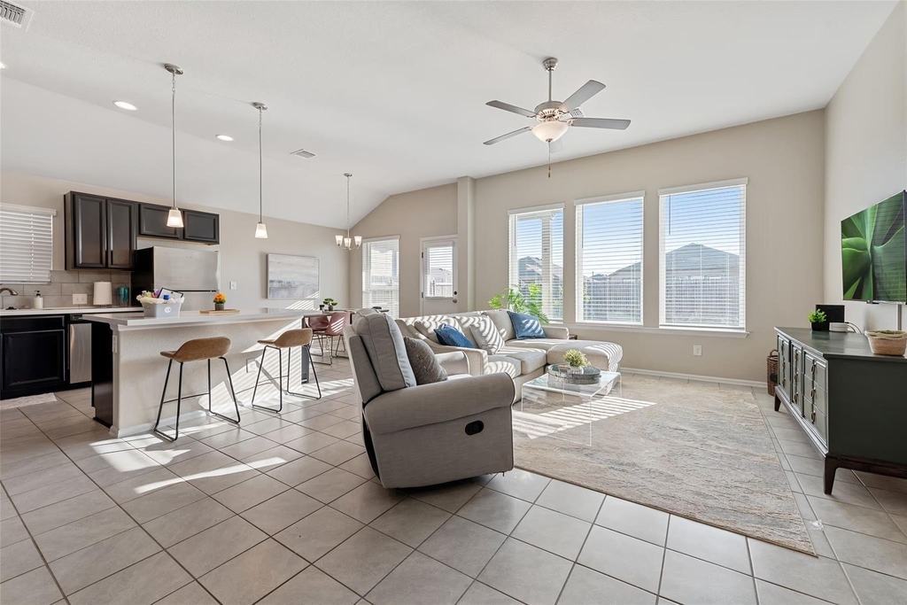 718 Bridgestone Way - Photo 8