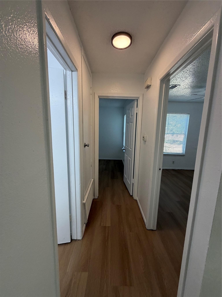 704 Osage Dr - Photo 3