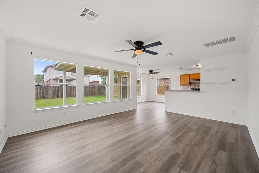 12808 James Madison St - Photo 4