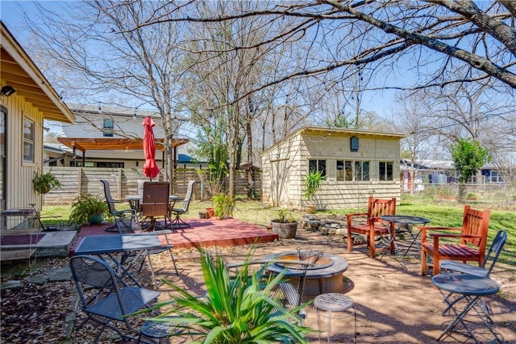 2506 Addison Ave - Photo 1
