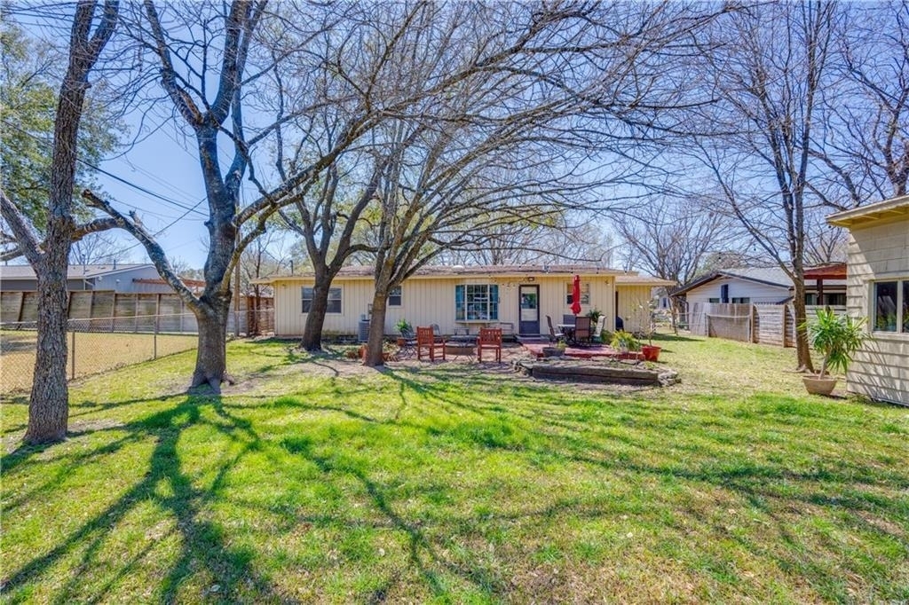 2506 Addison Ave - Photo 2
