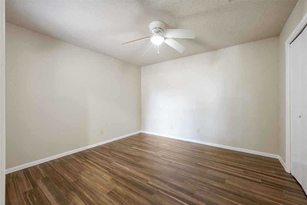 253 Mooring Cir - Photo 5