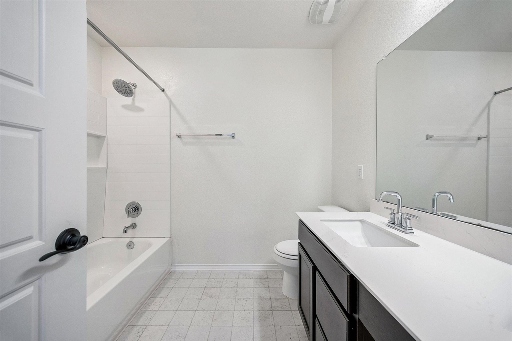 4701 Colmar Dr - Photo 12