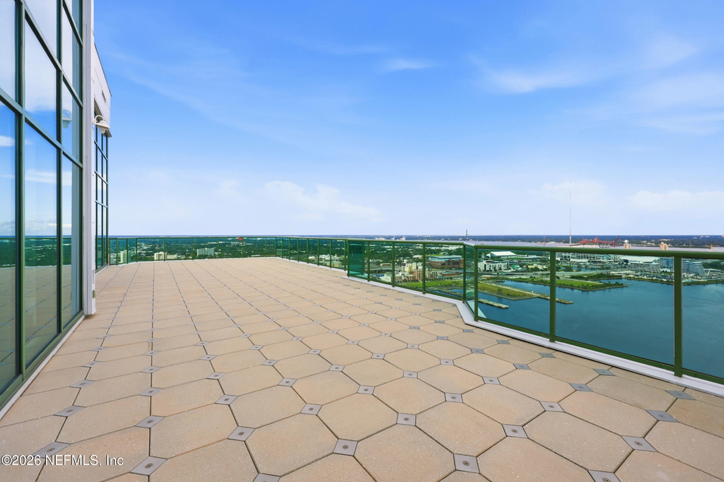 1431 Riverplace Boulevard - Photo 37