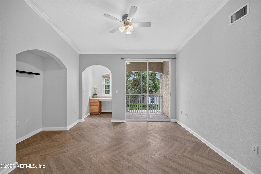10075 Gate Parkway N - Photo 4