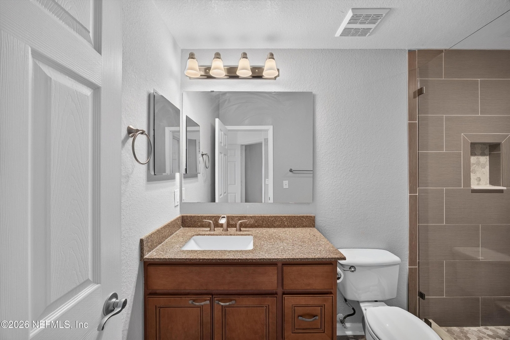 10075 Gate Parkway N - Photo 17
