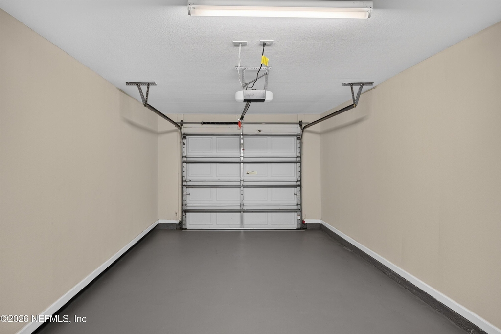 10075 Gate Parkway N - Photo 29