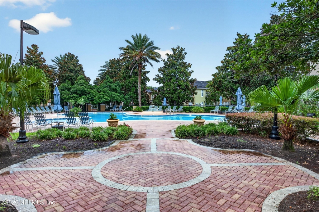 10075 Gate Parkway N - Photo 31