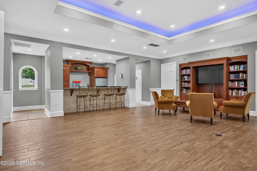10075 Gate Parkway N - Photo 35