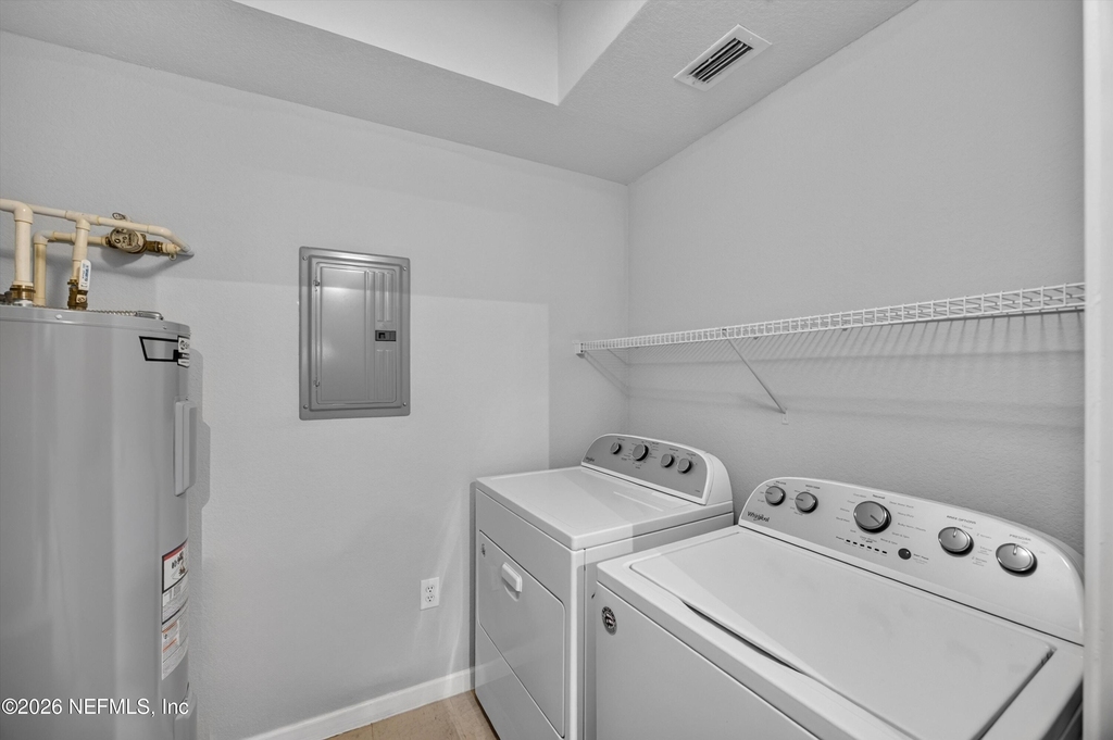 10075 Gate Parkway N - Photo 13