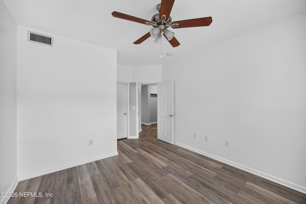 10075 Gate Parkway N - Photo 19