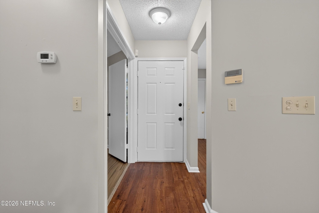 8010 International Village Drive - Photo 5