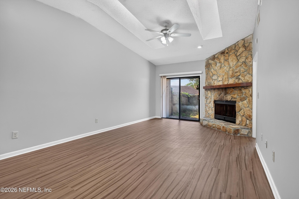 8010 International Village Drive - Photo 6