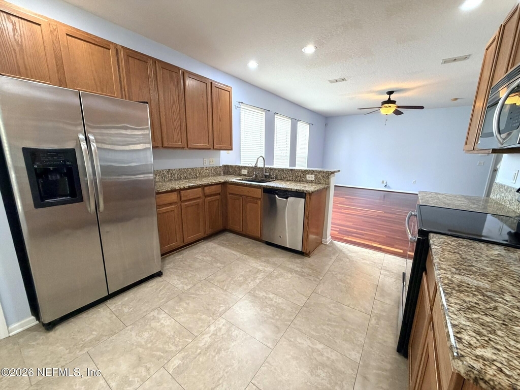 321 Pecan Grove Drive - Photo 3