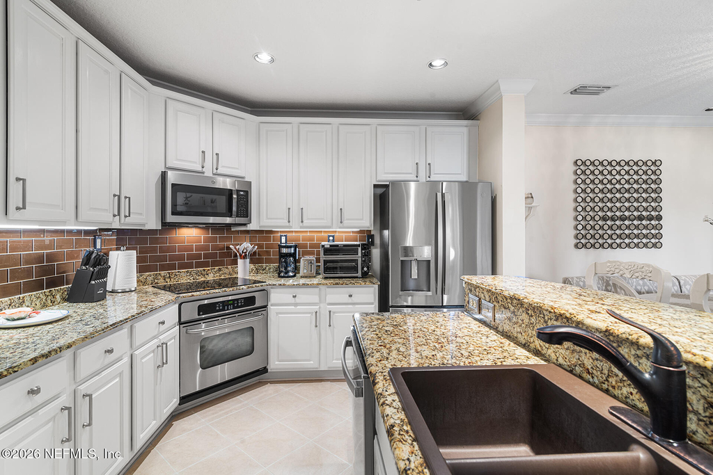 4300 South Beach Parkway - Photo 2