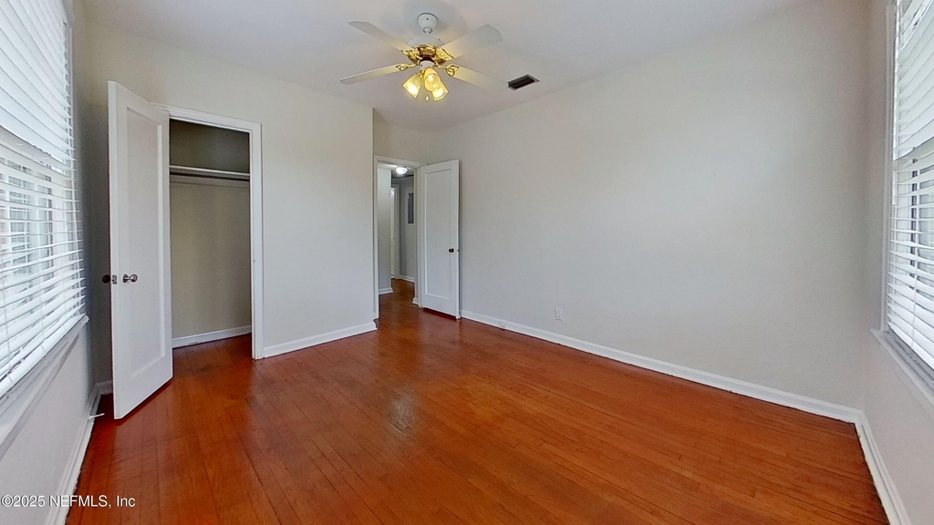 1245 Belmont Terrace - Photo 8