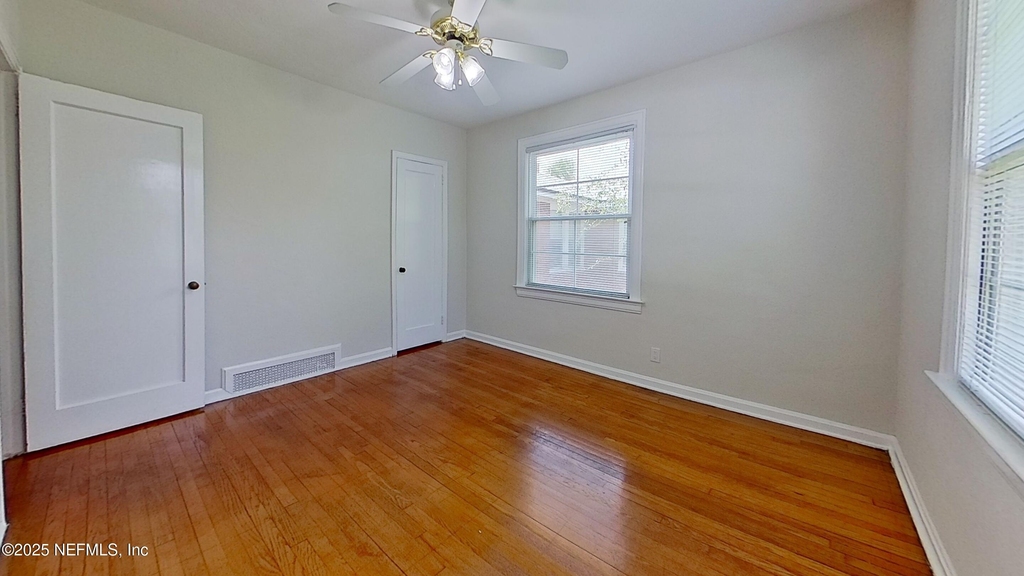 1245 Belmont Terrace - Photo 12
