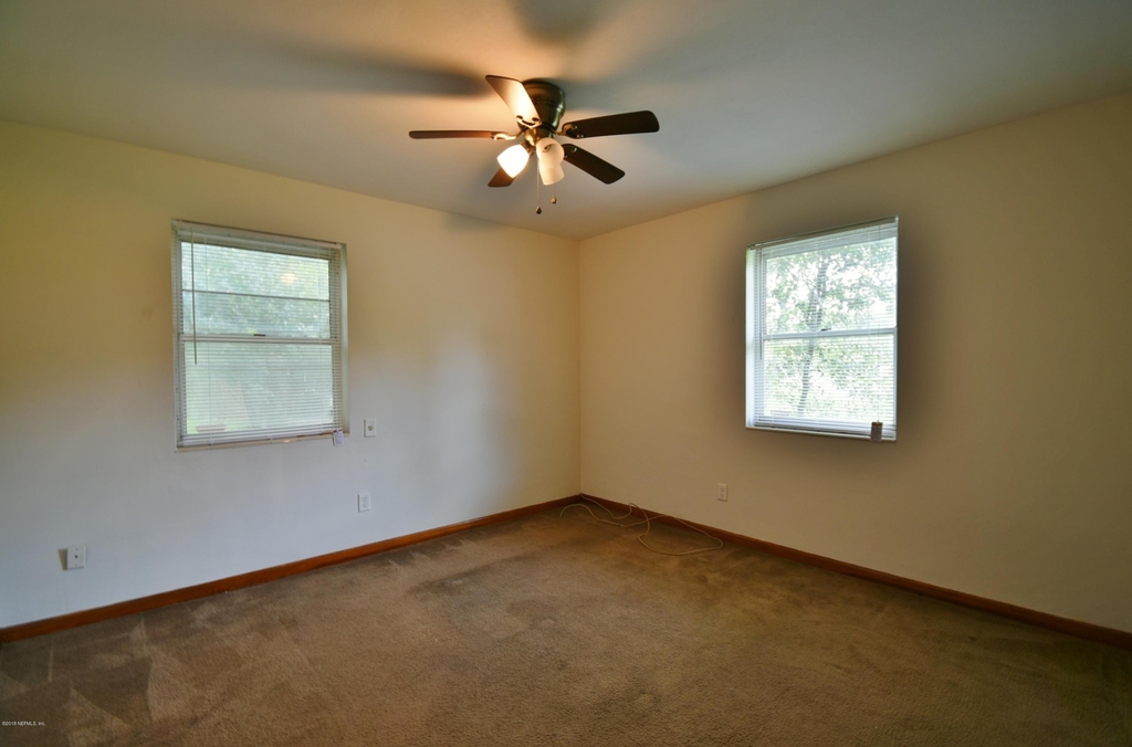 2101 Maple Leaf Drive E - Photo 14