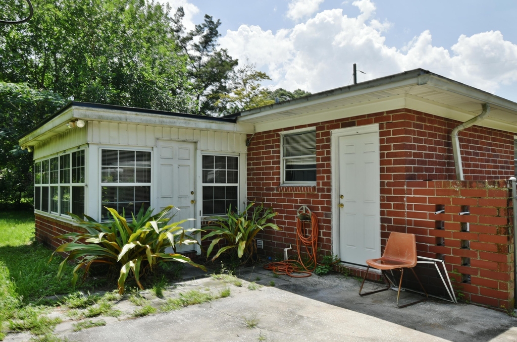 2101 Maple Leaf Drive E - Photo 21