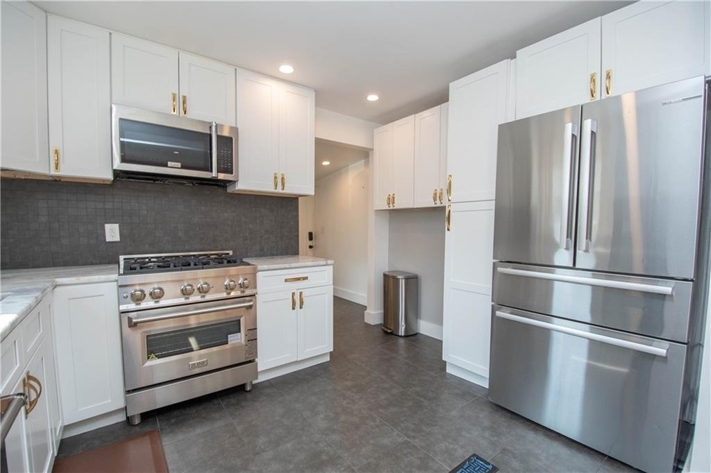 1391 Smith Street Se - Photo 9