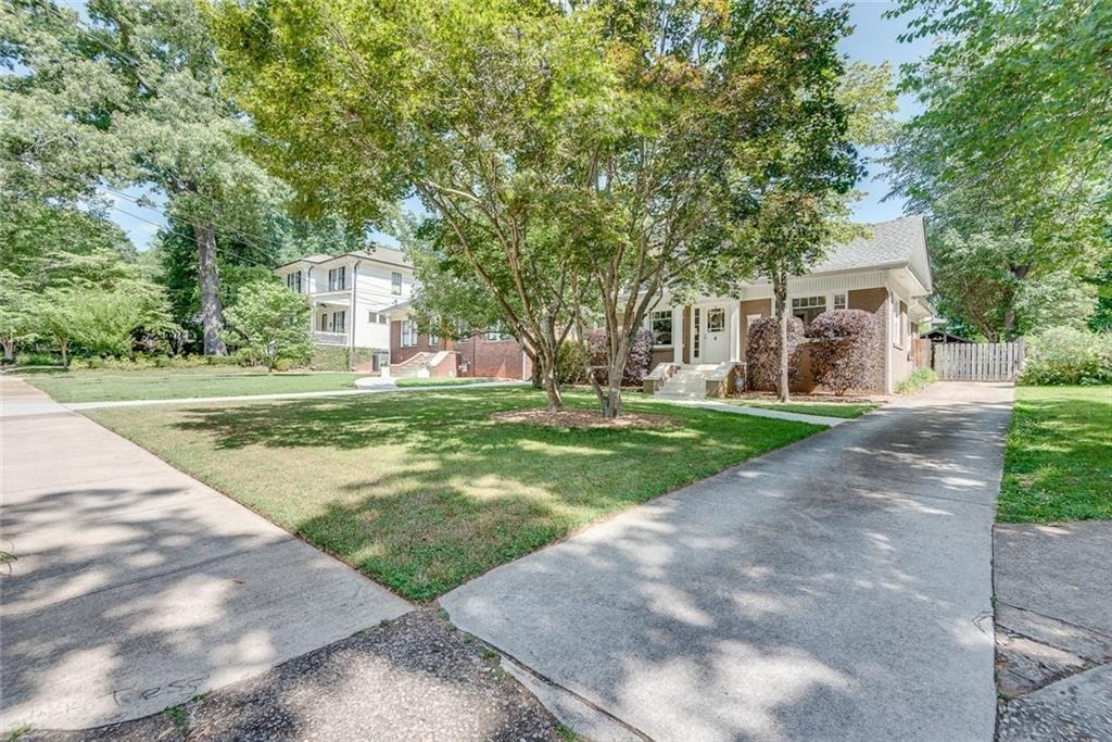 2104 Delano Drive Ne - Photo 3
