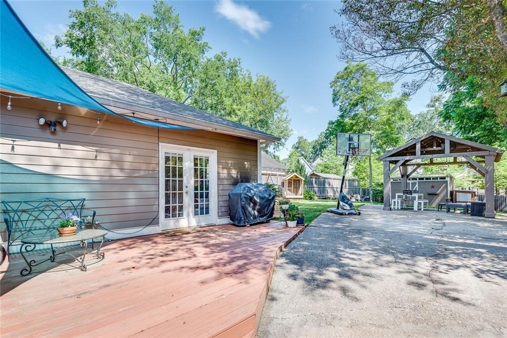 2104 Delano Drive Ne - Photo 7
