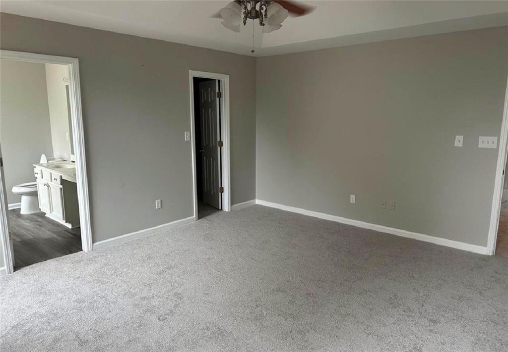 1133 Hawthorn Lane - Photo 8