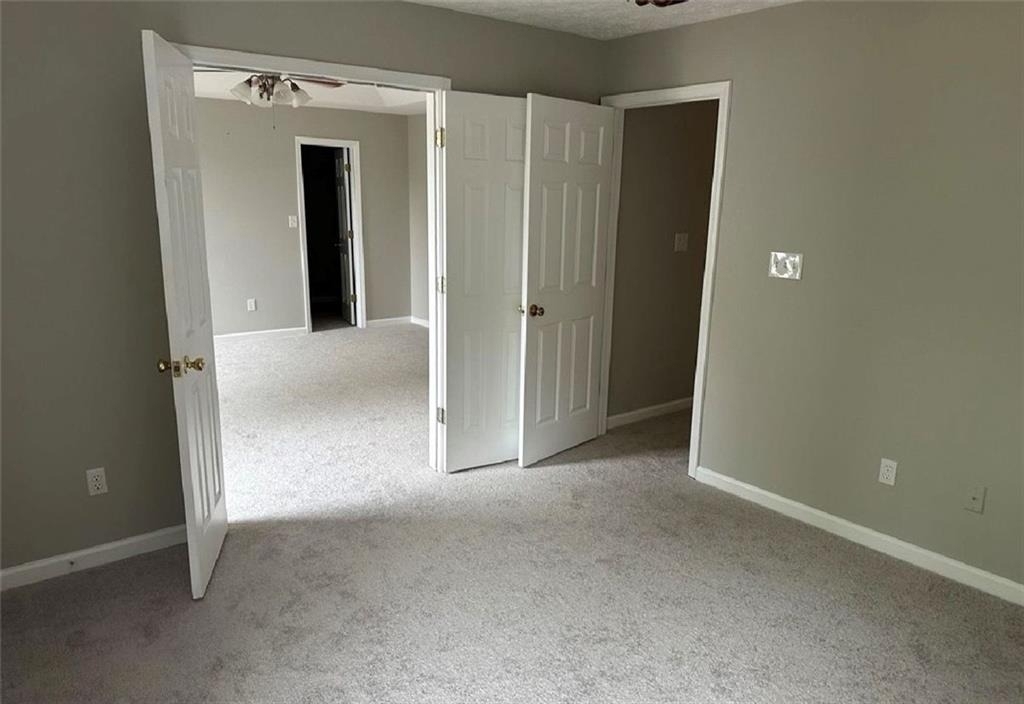1133 Hawthorn Lane - Photo 7
