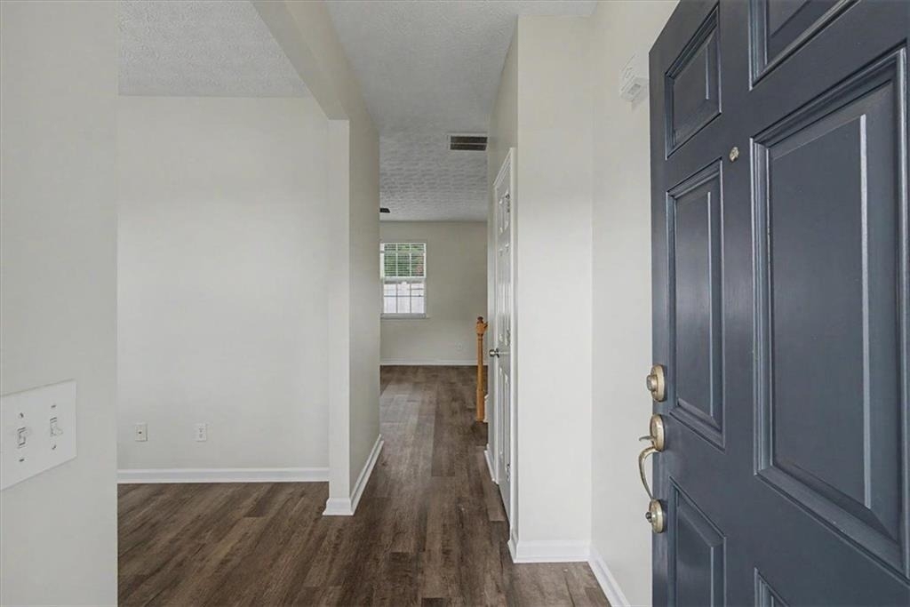 980 Windcroft Circle Nw - Photo 1