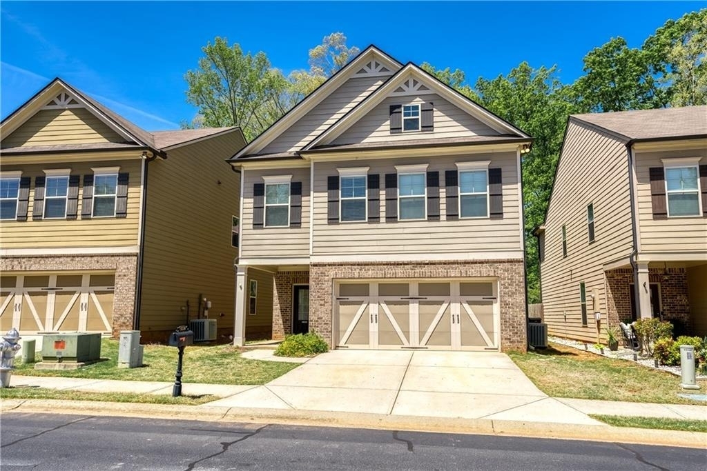 5216 Apple Grove Road - Photo 0