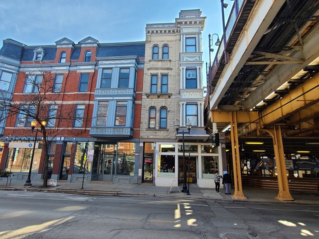 939 W Armitage Avenue - Photo 1