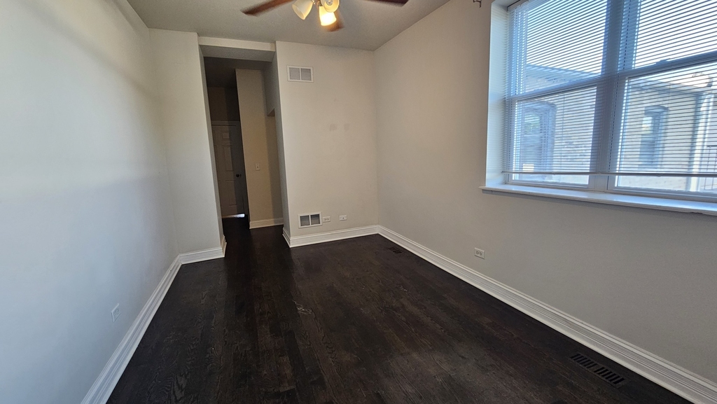 939 W Armitage Avenue - Photo 21