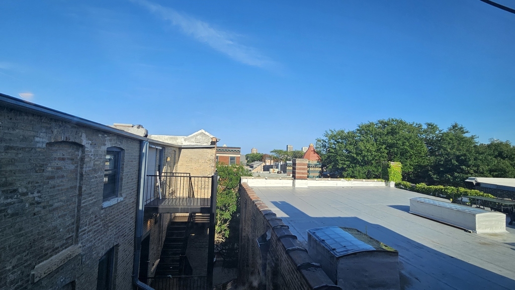 939 W Armitage Avenue - Photo 23