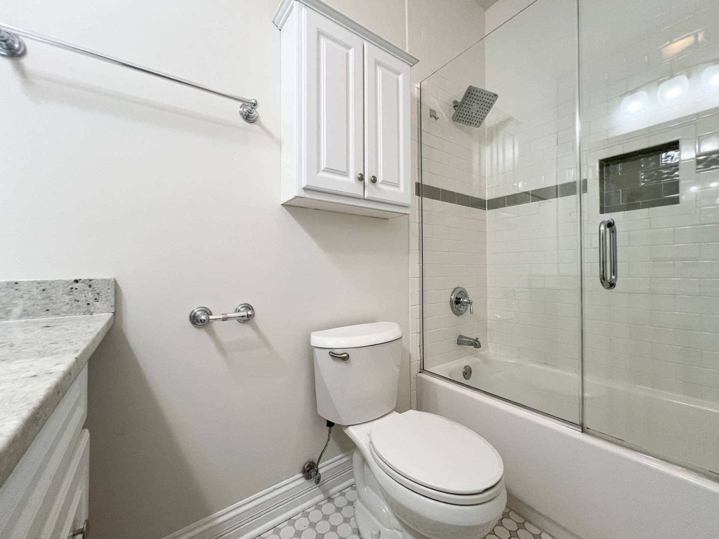 939 W Armitage Avenue - Photo 19