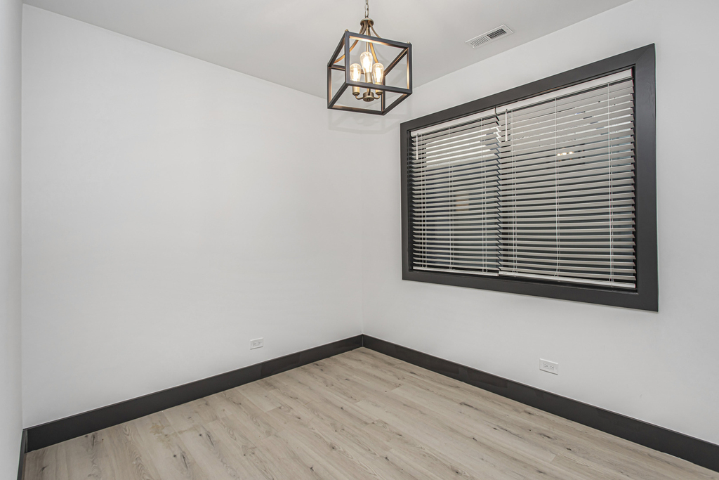 6500 S Ingleside Avenue - Photo 10
