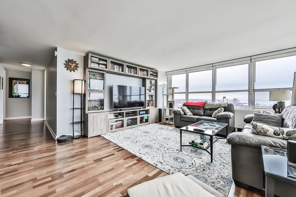 655 W Irving Park Road - Photo 10