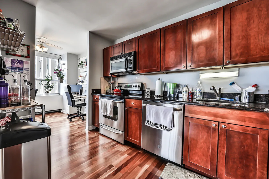 655 W Irving Park Road - Photo 15