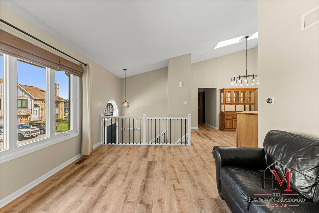 9241 Windsor Parkway - Photo 4