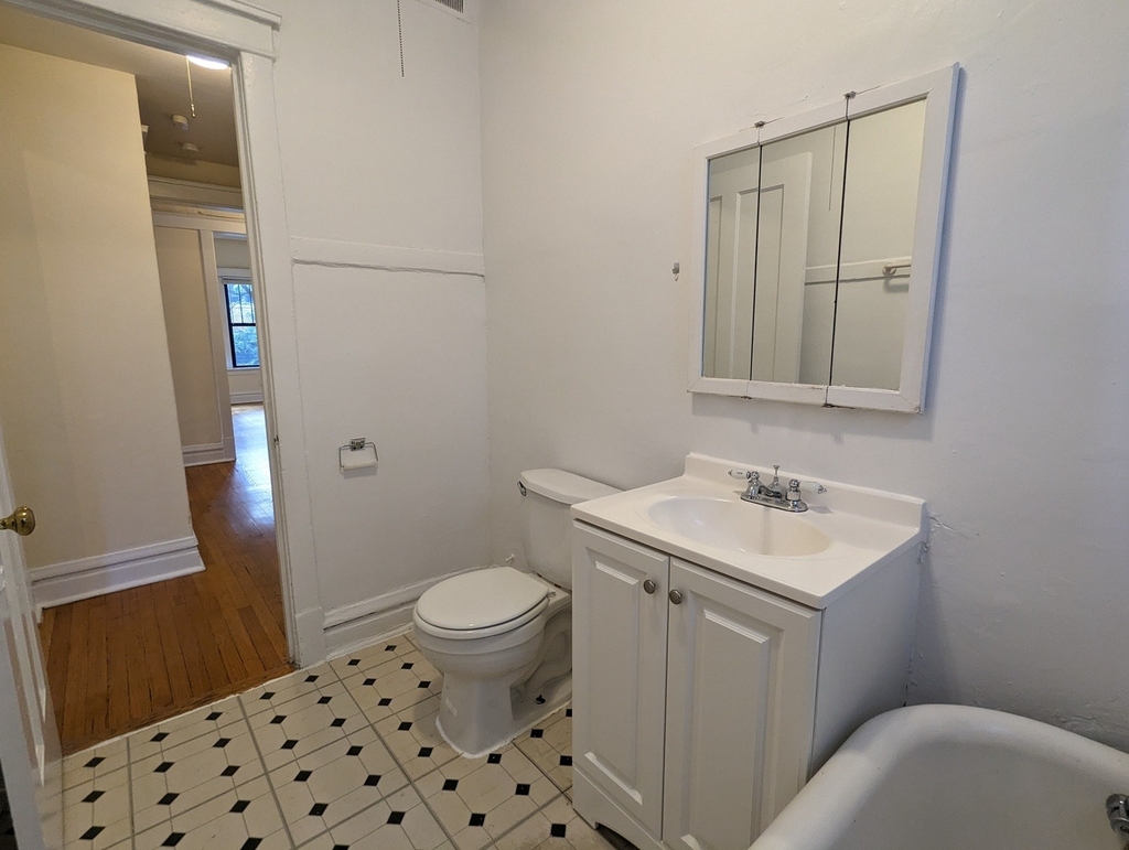 2526 N Kedzie Avenue - Photo 16