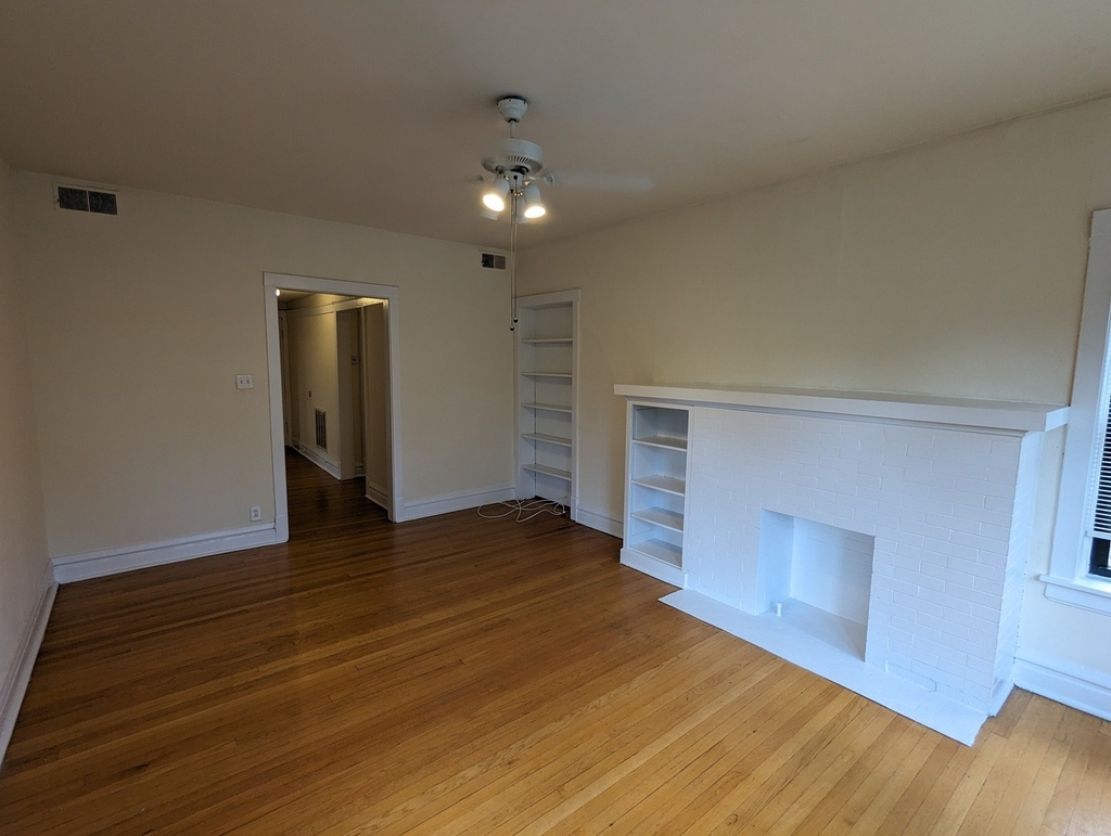 2526 N Kedzie Avenue - Photo 25